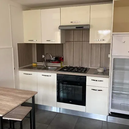 3 Proche Gare Apartment *