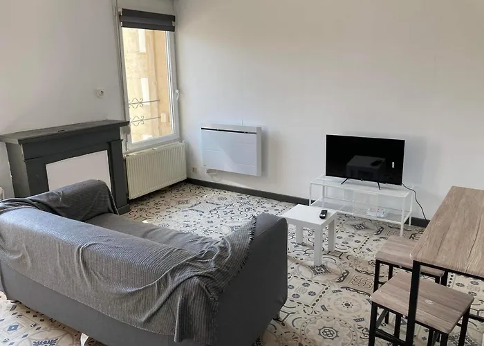 3 Proche Gare 公寓